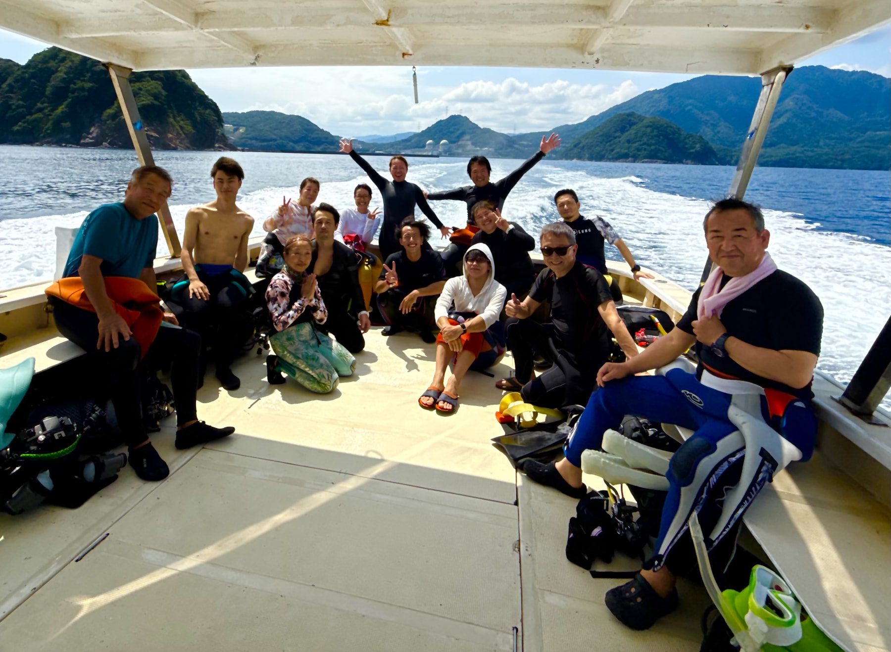 8月4日 魚影濃すぎた冠島ツアー
